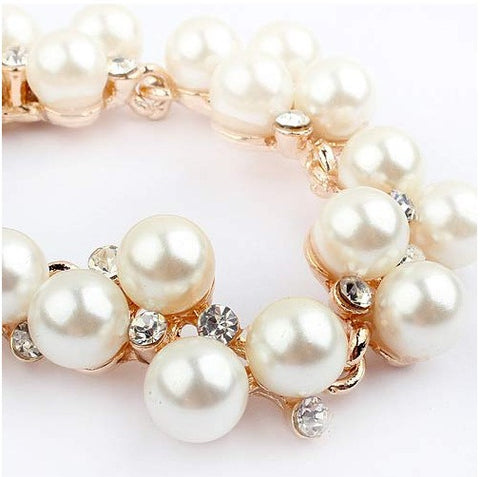 Beautiful Pearl and Rhinestone Crystal Statement Collar Necklace