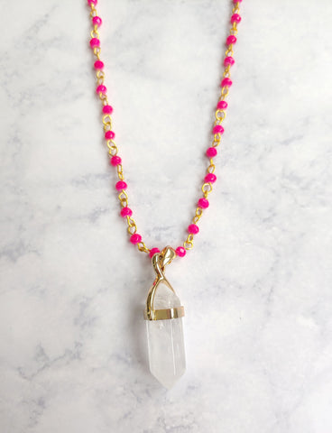 Bándearg Bright Pink Crystal with Quartz Pendant Necklace